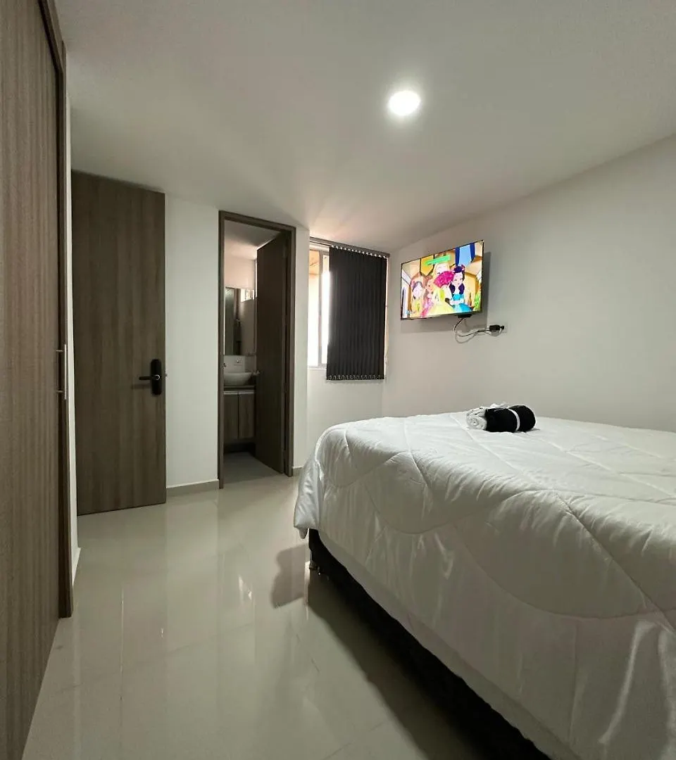 Agradable Habitacion En Laureles Medellín 0*,